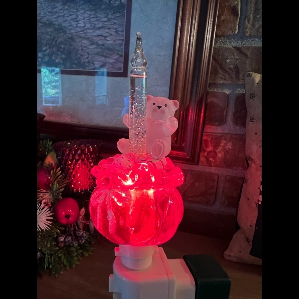 Christmas Santa Sack Of Gifts Teddy Bear Candlelight Sparkle Nightlight